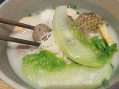 什锦鱼蛋粉-美食小镇·观赏珍稀鸟类·长隆熊猫酒店