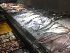 -方国老头包子·39年威海本地老字号•小船海鲜疙瘩汤