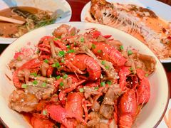 -霄汉牛三鲜湖北砂锅菜(万松园2店)