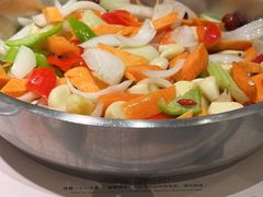 -黄记煌三汁焖锅(新佳丽江汉路店)