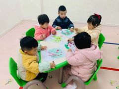 -爱婴堡呗早教中心(绿地·乐和城·壹天地时尚广场店)