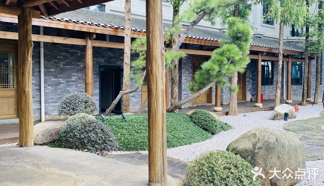 人生建议！！吃完这顿再离开岳阳