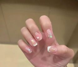 -UGIRL有个美甲