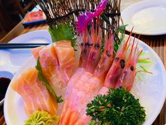 三文鱼刺身-鳥炭·烧鸟YaKiToRi深夜食堂(陆家嘴店)