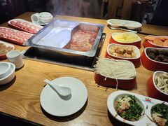 -海陆红火锅(汉兴路店)
