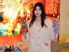 -王府井百货熙地港店