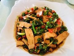 -小芙蓉湘菜馆(易生活购物公园店)