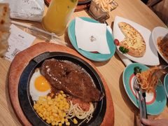 -菲滋意式餐厅(西湖文化广场店)