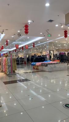 火狐狸服饰广场(维华商业广场店)-"今天来打开火狐狸皇姑大润发店