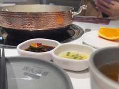 -洪氏嗨捞·广东猪肚鸡·椰子鸡火锅(西咸万象城店)