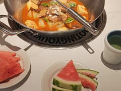 -左庭右院鲜牛肉火锅(金山万达店)