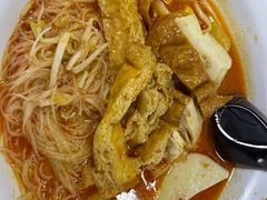 -亚王咖喱鸡米粉面