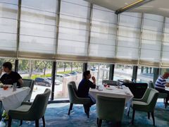 靠窗位-海湾壹品·粤菜·早茶·烤鸭(拱北店)