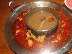 -巴隆门重庆老火锅(太湖路店)