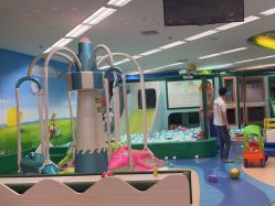 -孩子王童乐园(广州萝岗万达店)