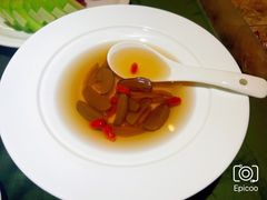 -燕庭·纯燕窝·甜品下午茶(南京西路店)