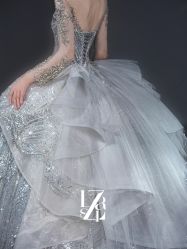 -Renee芮亦婚纱(原丽莎)