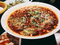 水煮牛肉片-皇城根·烤鸭·鱼头·家常菜(欧亚大观乐活城店)