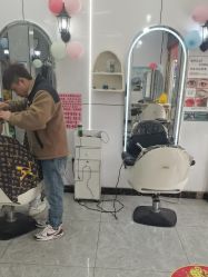 -线索名剪接发造型