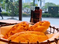 餐前包-Wolfgang’s Steakhouse 沃夫冈牛排馆(上海白玉兰广场店)