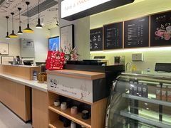 -汉庭(上海虹桥路地铁站店)
