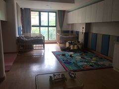 -英伦凯贝国际婴幼儿托育中心(雍湖湾店)