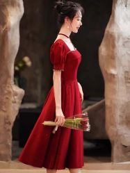 -NaNa婚纱礼服馆