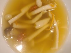 养生鲜菌汤-徐记私厨(半淞园路店)