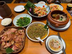 -老滇山寨•云南特色菜•地方菜•民族风情歌舞表演(金碧店)