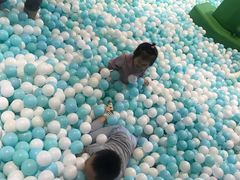 -蒙特利亲子乐园