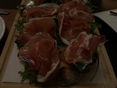 -卡佩罗意大利餐厅及酒吧Al Cappello Trattoria