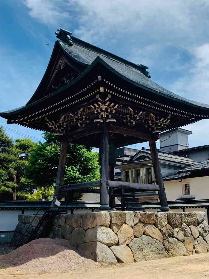 圆光寺-"寺庙很小,安静冷清,积雪覆盖了整个院子,."-大众点评移动版