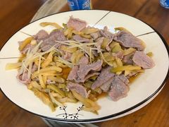-关氏饮食店