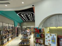 -卡通派潮品玩具折扣仓(青岛新城吾悦广场店)