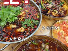 -一品红烧鸭特色川菜(三岔湖店)