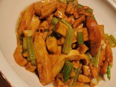 -老湘亲·品鉴湘菜(蔡塘爱琴海店)