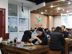 大堂-东方宫·中国兰州牛肉拉面(三里屯店)