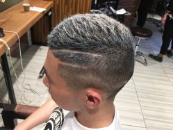 -PE SALON