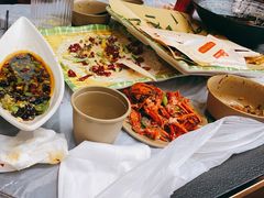 -肥肥虾庄·金牌油焖大虾(东湖欢乐谷店)