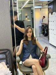 -藤野造型烫发染发