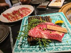 -山川小町·极番烧肉(新地假日广场店)