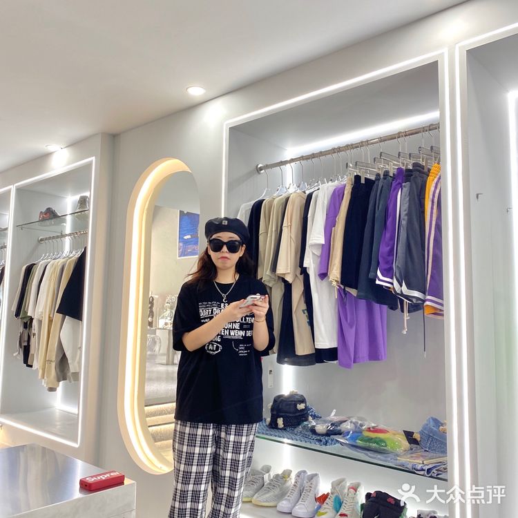   杭州潮人聚集地，好逛又好玩的潮牌买手店