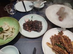 -湖畔鲁菜·二十年老字号餐厅(大明湖店)