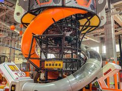 -嗨翻Hi-Fun竞技主题乐园·蹦床亲子生日轰趴(国光1937店)