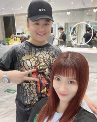 点击看大图 -容萨美业·美容美发