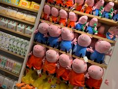 -名创优品(江南新地店)
