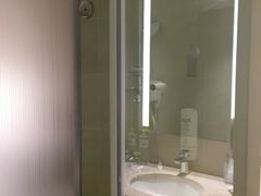 卫生间-都江堰中心国际酒店