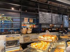 面包甜点陈列柜-麦田工坊(月湖店)