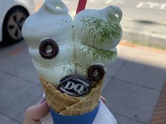 双头怪小青小白-DQ·蛋糕·冰淇淋(民勇嘉泰店)