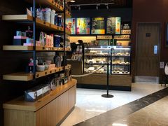 面包甜点陈列柜-星巴克(广州东圃天银店)
